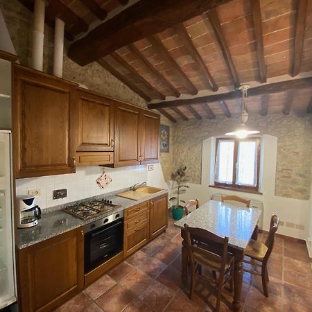 סן ג'ימיניאנו Casa Vacanze Etrusco מראה חיצוני תמונה